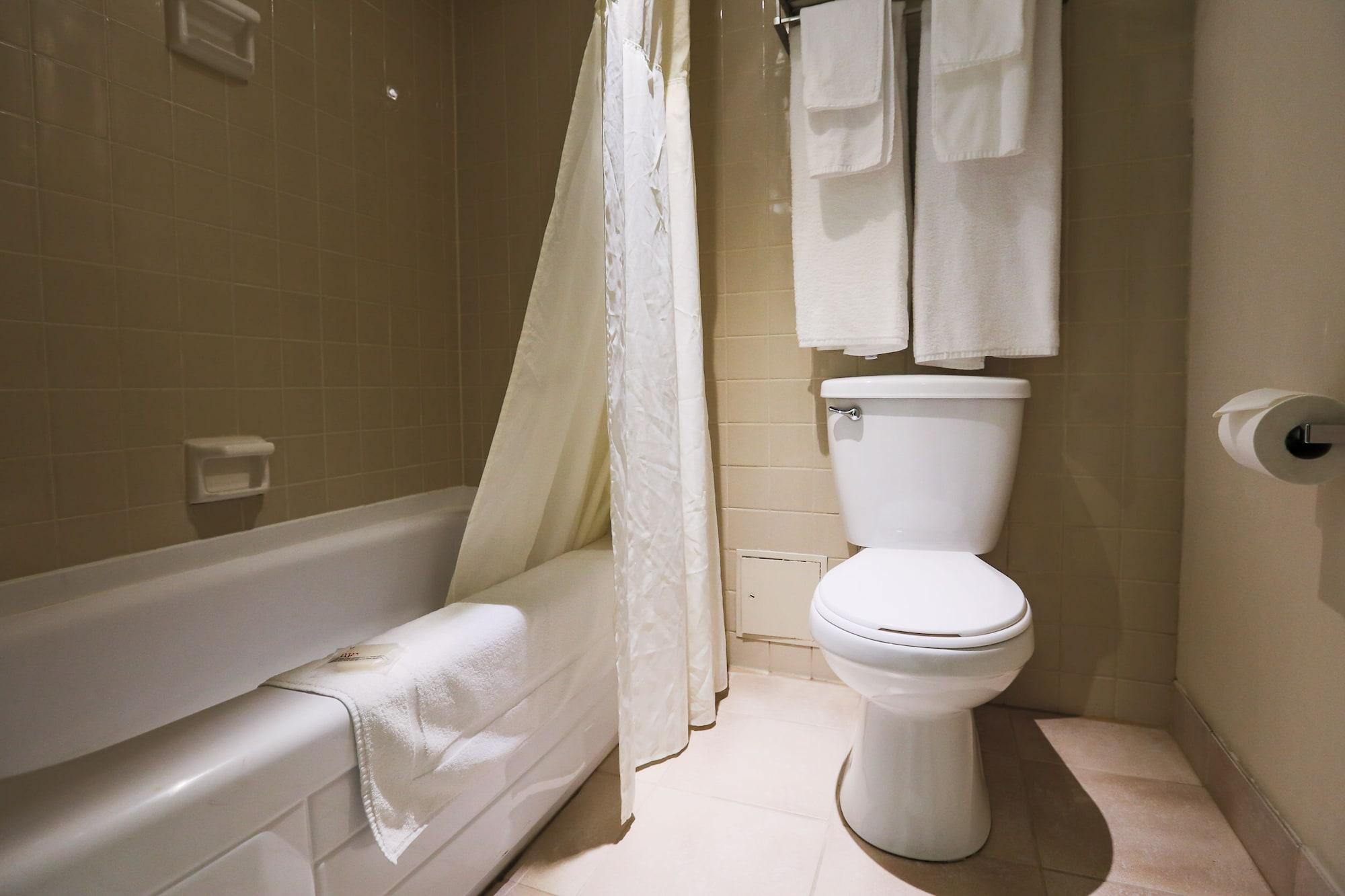 Hotels Gouverneur ทรัวส์-ริวิแยร์ ภายนอก รูปภาพ