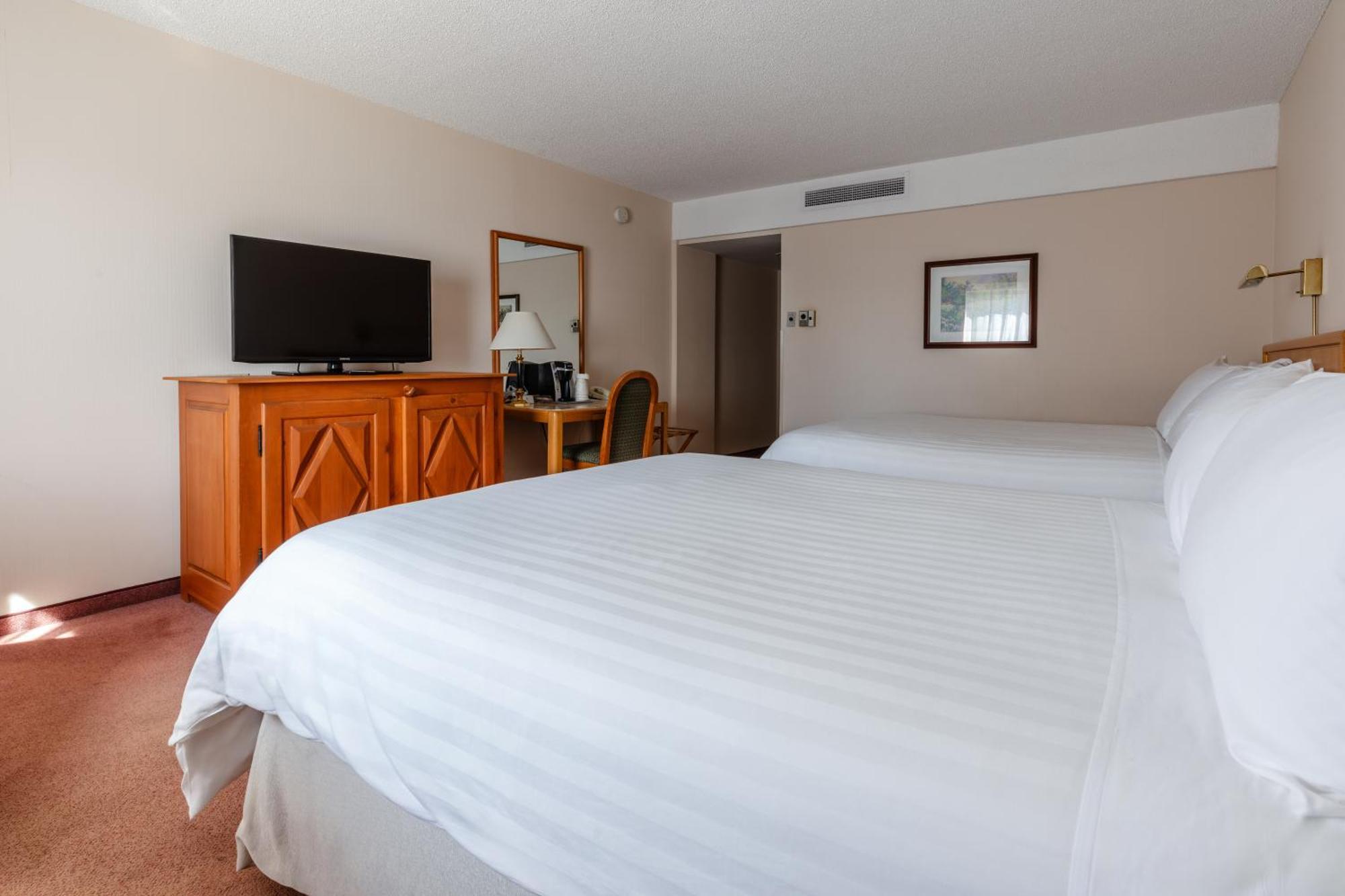 Hotels Gouverneur ทรัวส์-ริวิแยร์ ภายนอก รูปภาพ